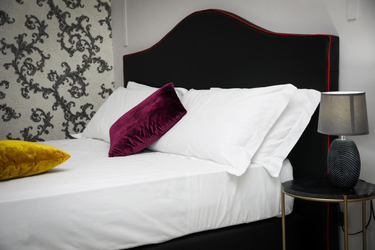 Principessa Isabella Luxury Rooms 살레르노 외부 사진