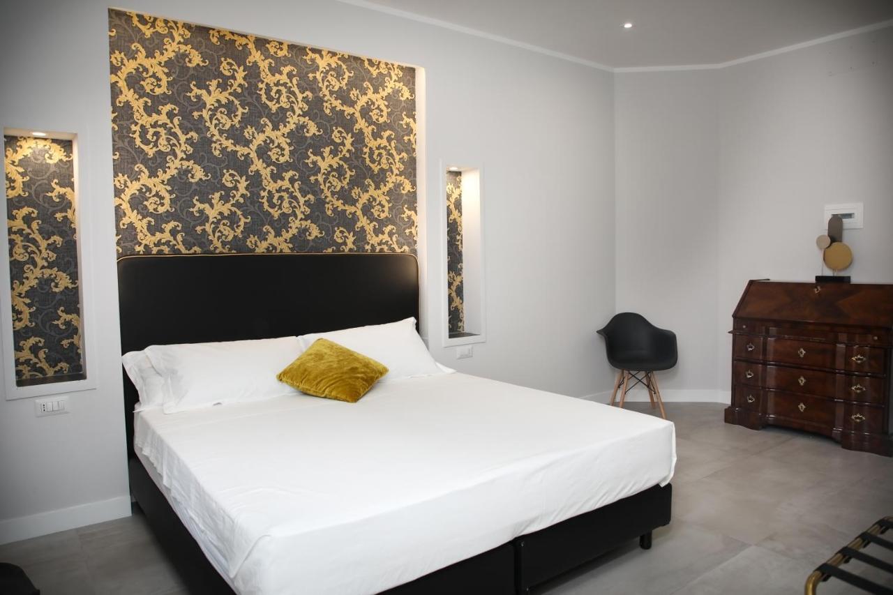Principessa Isabella Luxury Rooms 살레르노 외부 사진